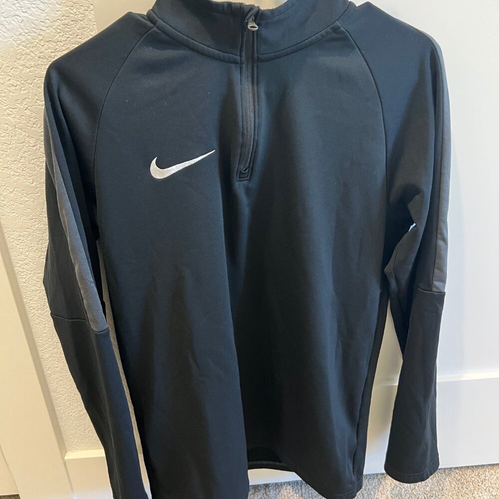 Mens Nike Running Jacket/Mid Layer